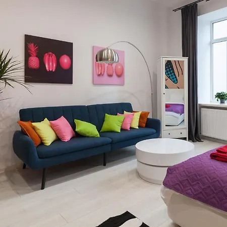 Pop Art Flat Near Opera-self Check-in & Netflix Lviv