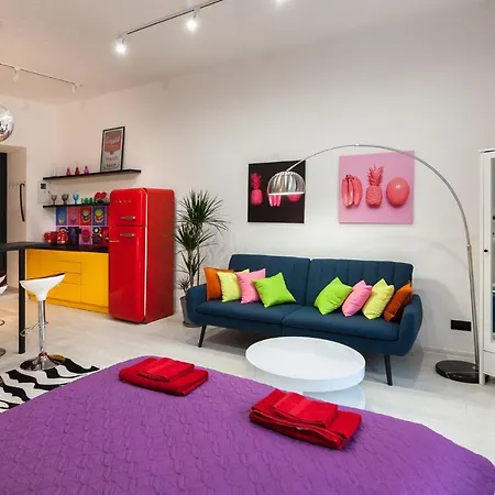 Pop Art Flat Near Opera-self Check-in & Netflix * إلفيف