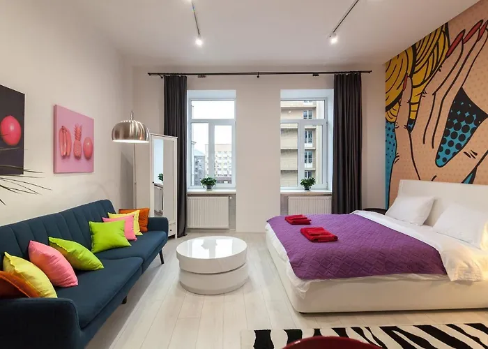 Pop Art Flat Near Opera-self Check-in & Netflix