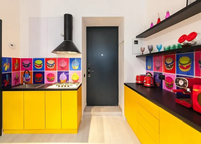 Pop Art Flat Near Opera-self Check-in & Netflix شقة إلفيف