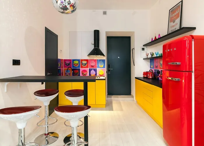 Pop Art Flat Near Opera-self Check-in & Netflix 리비프