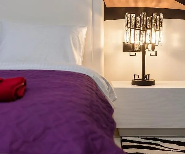 Pop Art Flat Near Opera-self Check-in & Netflix Appartement