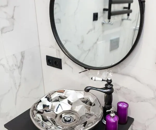 Pop Art Flat Near Opera-self Check-in & Netflix شقة *