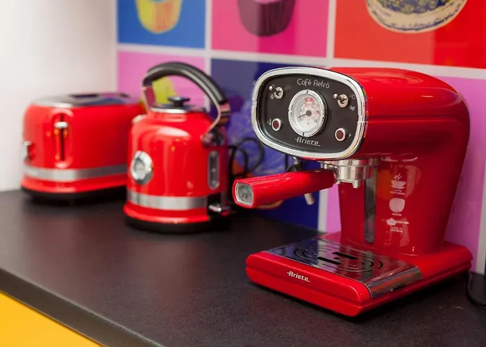 Pop Art Flat Near Opera-self Check-in & Netflix * إلفيف